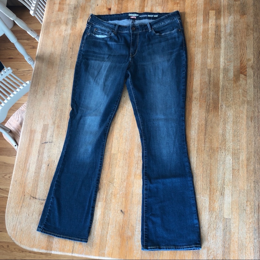 Denizen Mid-Rise Boot Cut Jeans